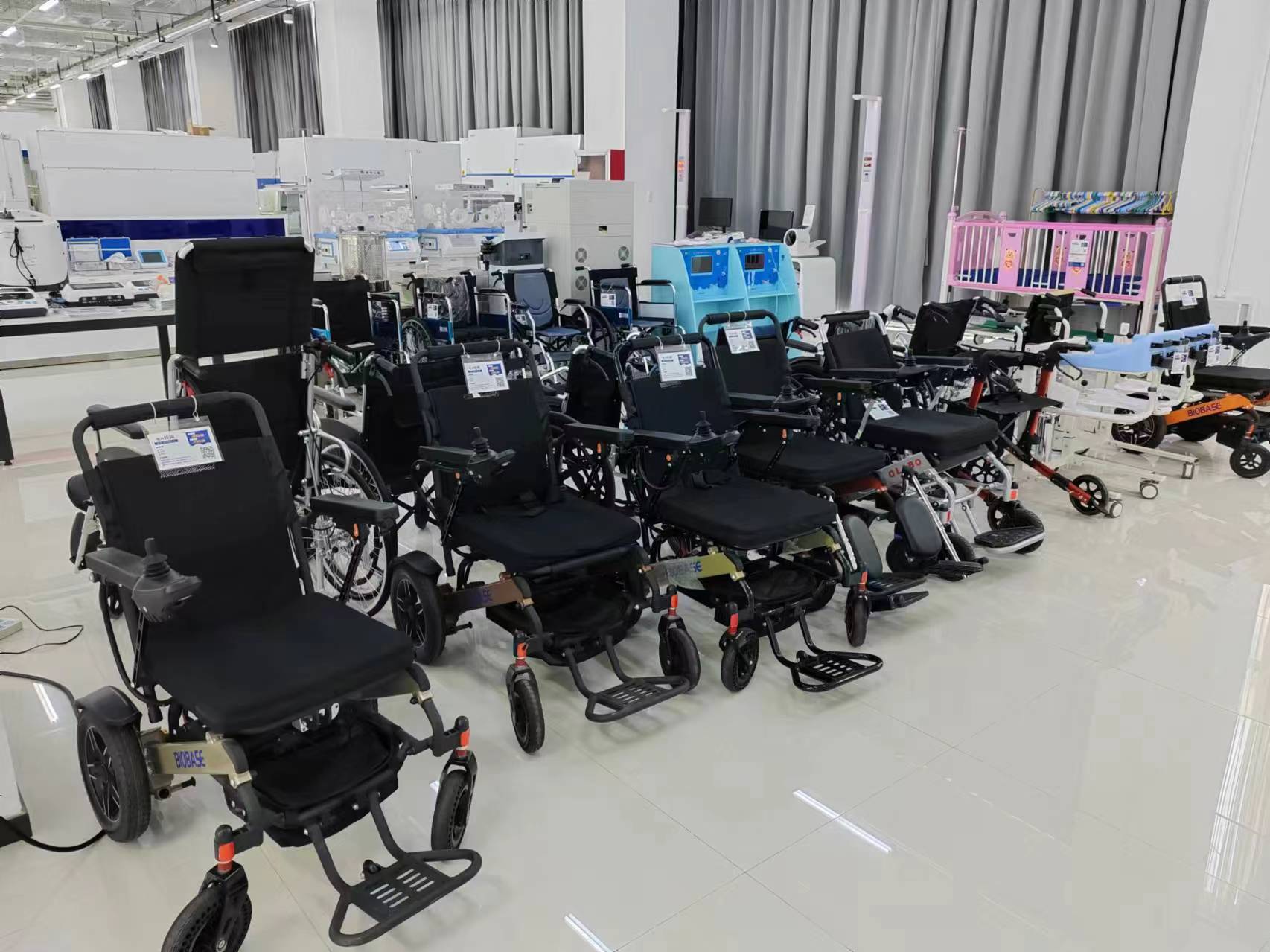 轮椅/病床/助行架等康养产品图